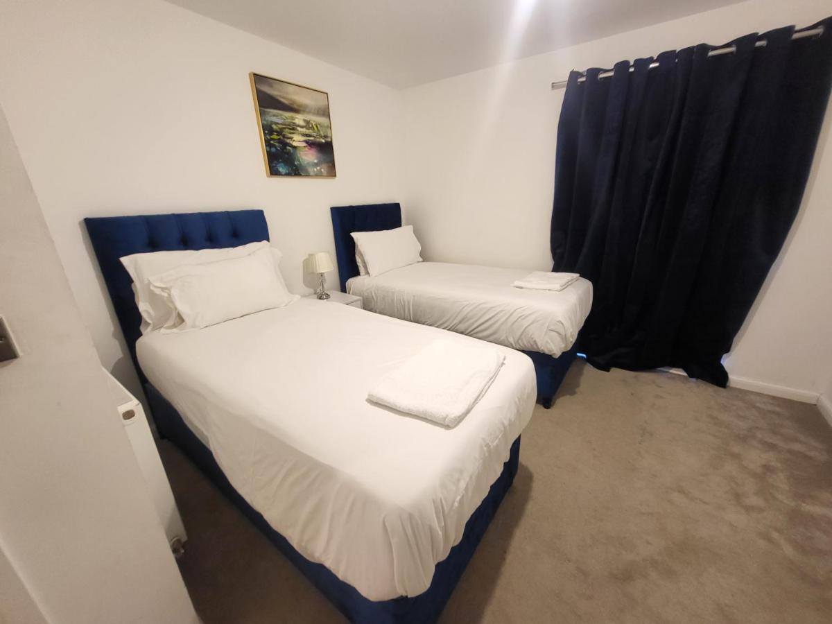 Garland Apartment, Greenhithe 3 ダートフォード エクステリア 写真