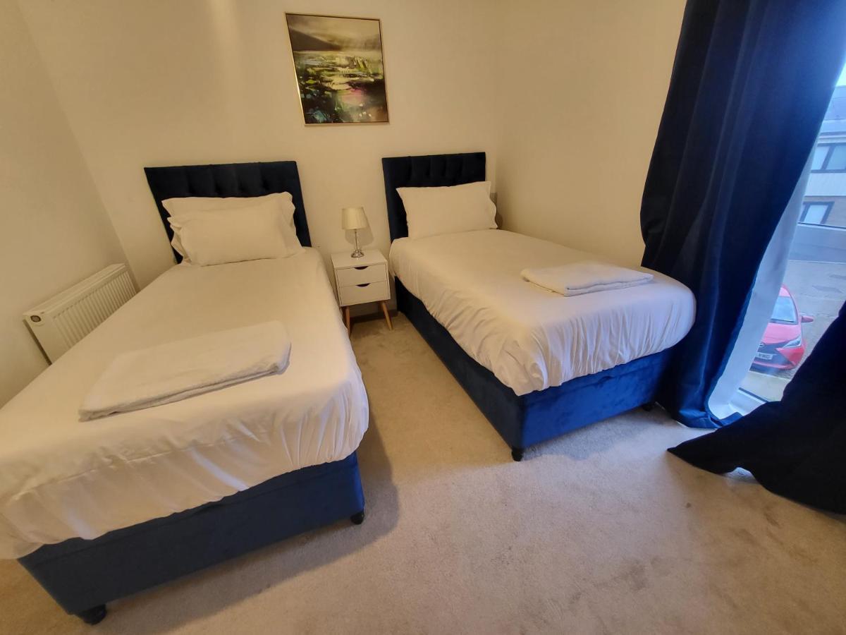 Garland Apartment, Greenhithe 3 ダートフォード エクステリア 写真